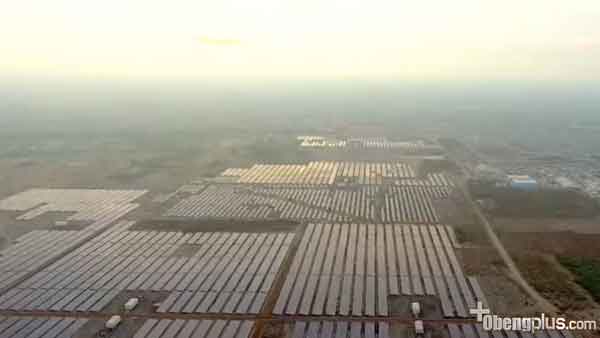 Pembangkit listrik tenaga surya terbesar India Kamuthi