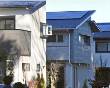 Pembangunan rumah Jepang syarat panel surya